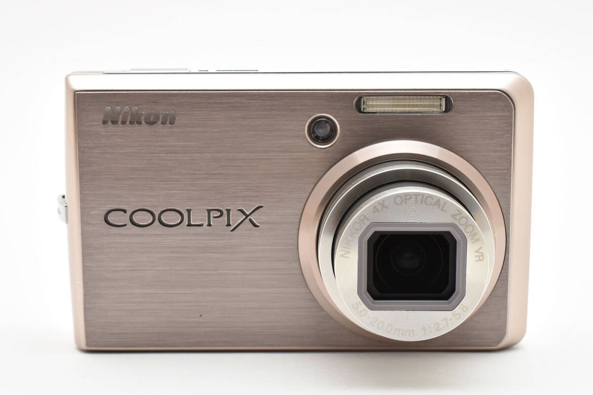 【✨良品✨】Nikon COOLPIX S600 【✨新品バッテリー付✨】② ✨良品✨】Nikon COOLPIX S600 新品バッテリー付き 2025年最新
