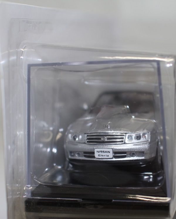 USED 未開封塗装悪い　1/43 アシェット 国産名車コレクション　　日産　グロリア　（2001） 240001028207