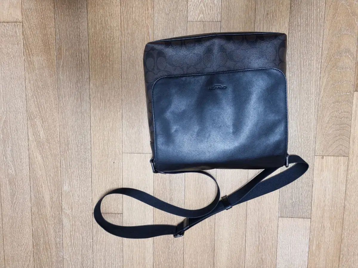 コスパ重視！OSB木製ケージ(未使用)③ コスパ重視！OSB木製ケージ(未使用)③ コスパ重視！OSB 木製ケージ(未