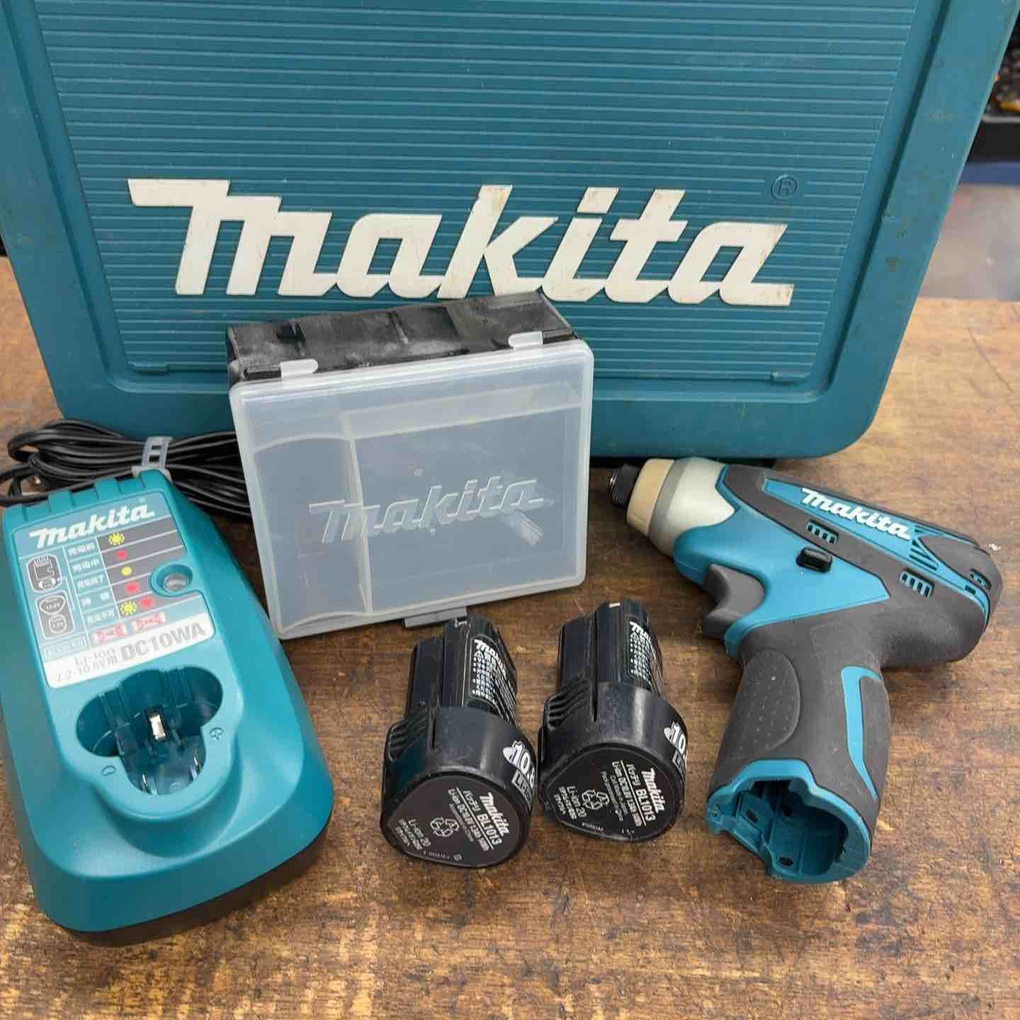 マキタ makita コードレスインパクトドライバー TD090DWX 八潮店