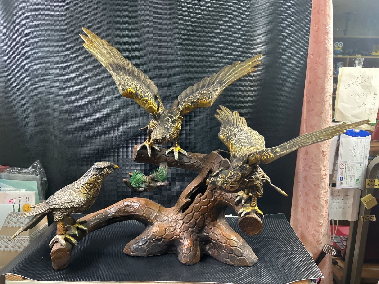 金属製 ショップ 鷹の置物 金属製 鷹 置物 縁起物 金属工芸品/金属製