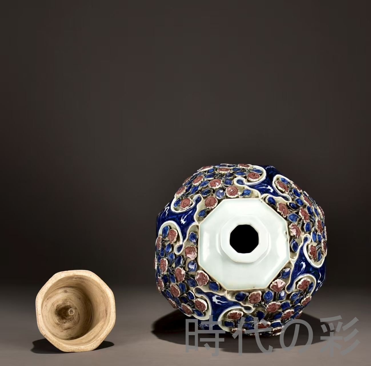 中国古美術 元代 青花釉里紅 龍紋 捏花如意紋 蓋付梅瓶 壺 花瓶 古陶磁