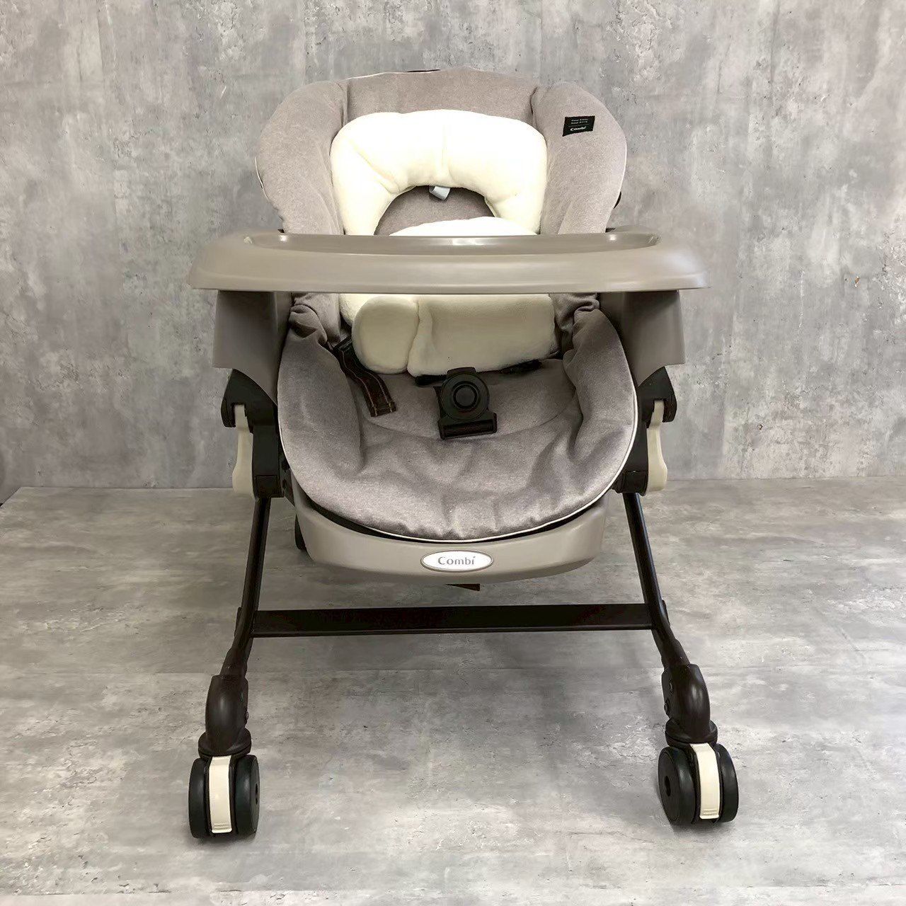 Combi NEMURIRA BEDi ネムリラ スゥイング ベッド チェアー ベビー用品 