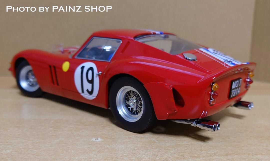 1/18 フェラーリ250GTO ルマン 1962 FERRARI 250GTO Ferrari 250 GTO 1962 Le Mans model in 1:18 scale in Red