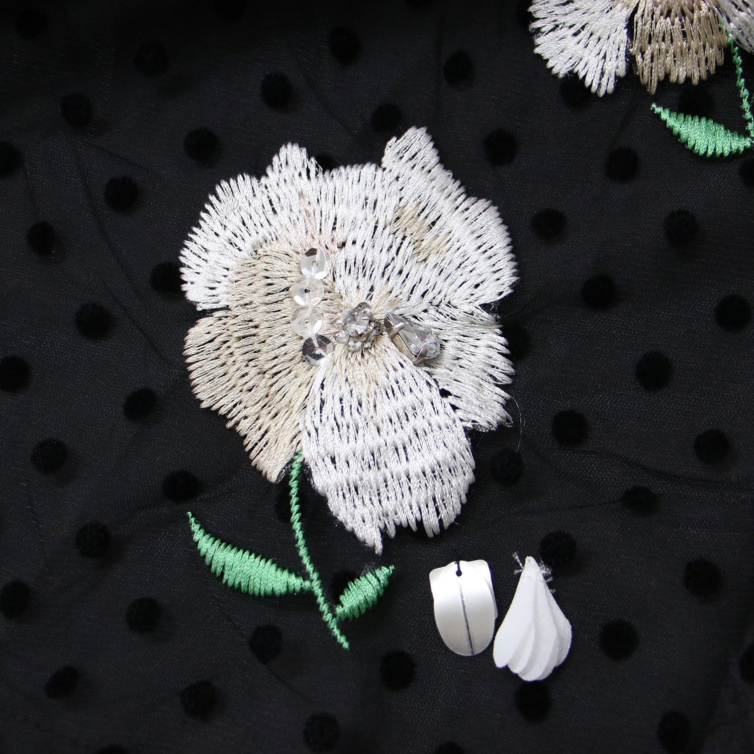 chesty チェスティー シャイニー フラワー 刺繍 チュール ワンピース 美品 Chesty チェスティ ワンピース ブラック 黒 サイズ:1(M