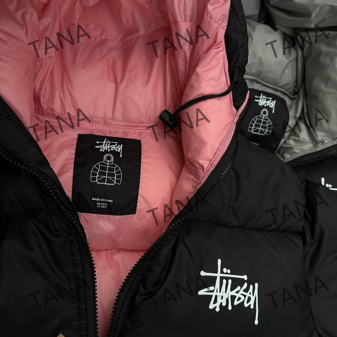 人気極美品 ステューシーSTUSSY DOWN PUFFER JACKET ダウンジャケット メンズ レディース アウター 中綿 ダウン もこもこ  フード付き 暖かい レジャー 防寒対策 カジュアル ファッション お洒落 ビッグサイズ