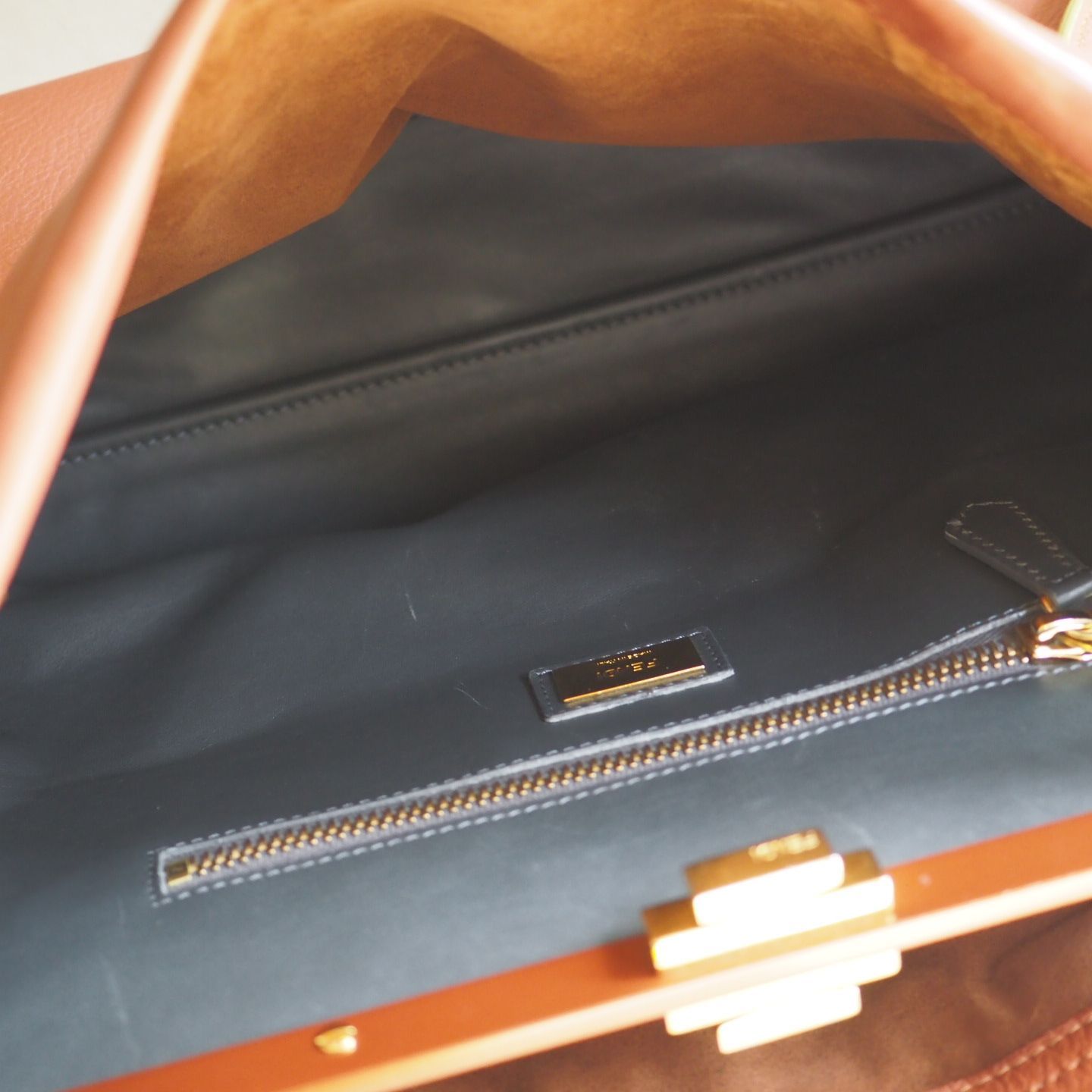 希少美品☆ フェンディ FENDI ピーカブー 2way ハンドバッグ 
