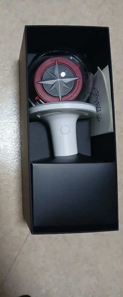 straykids スキズ ペンライト カバー ver2 アイエン フォクシニー straykids スキズ ペンライトカバー アイエン フォクシニー - メルカリ