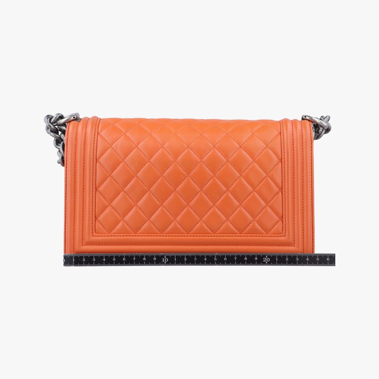 シャネルChanelボーイシャネルオレンジラムスキンA6708620176525