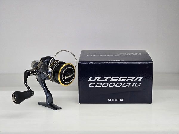 品】 ダイワ Daiwa スピニングリール 21 アルテグラ C2000SHG 箱あり