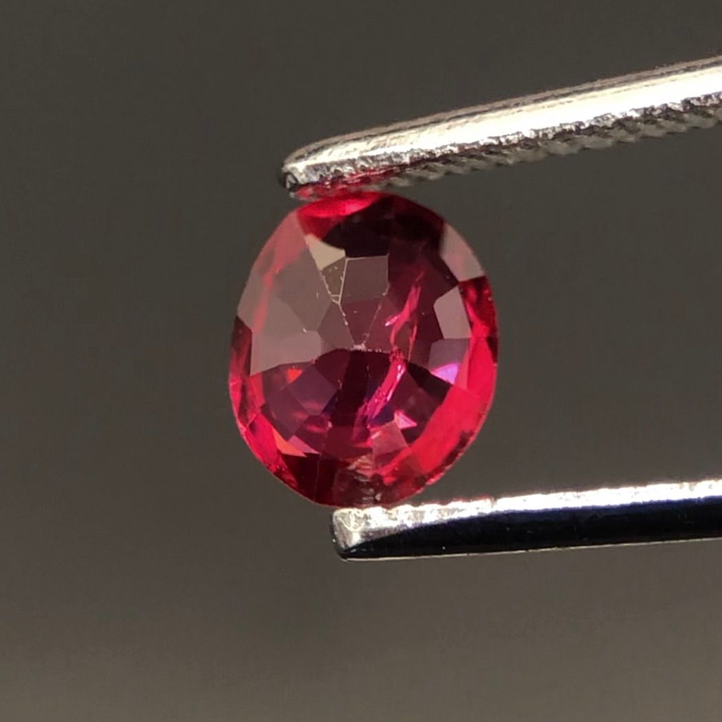 天然非加熱 モゴック産(Mansin鉱山産) レッドスピネル 0.55ct ルース pinkish red 希少 煌めく 美濃色 - メルカリ