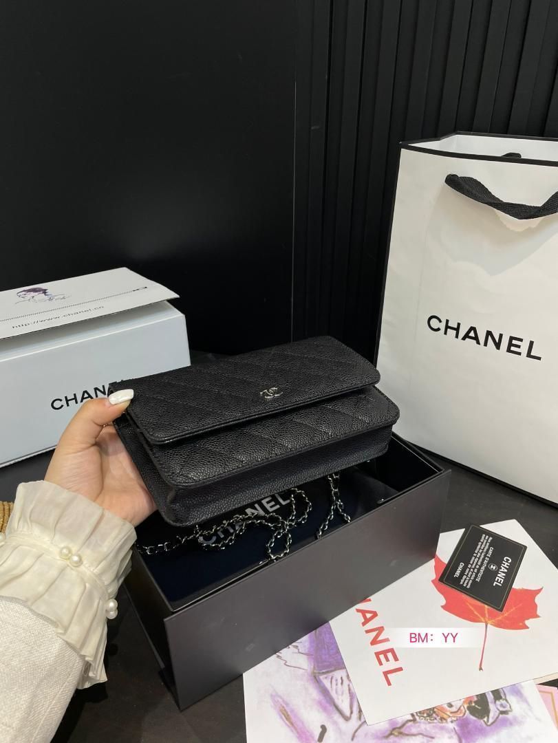 CHANEL チェーンショルダーバッグ