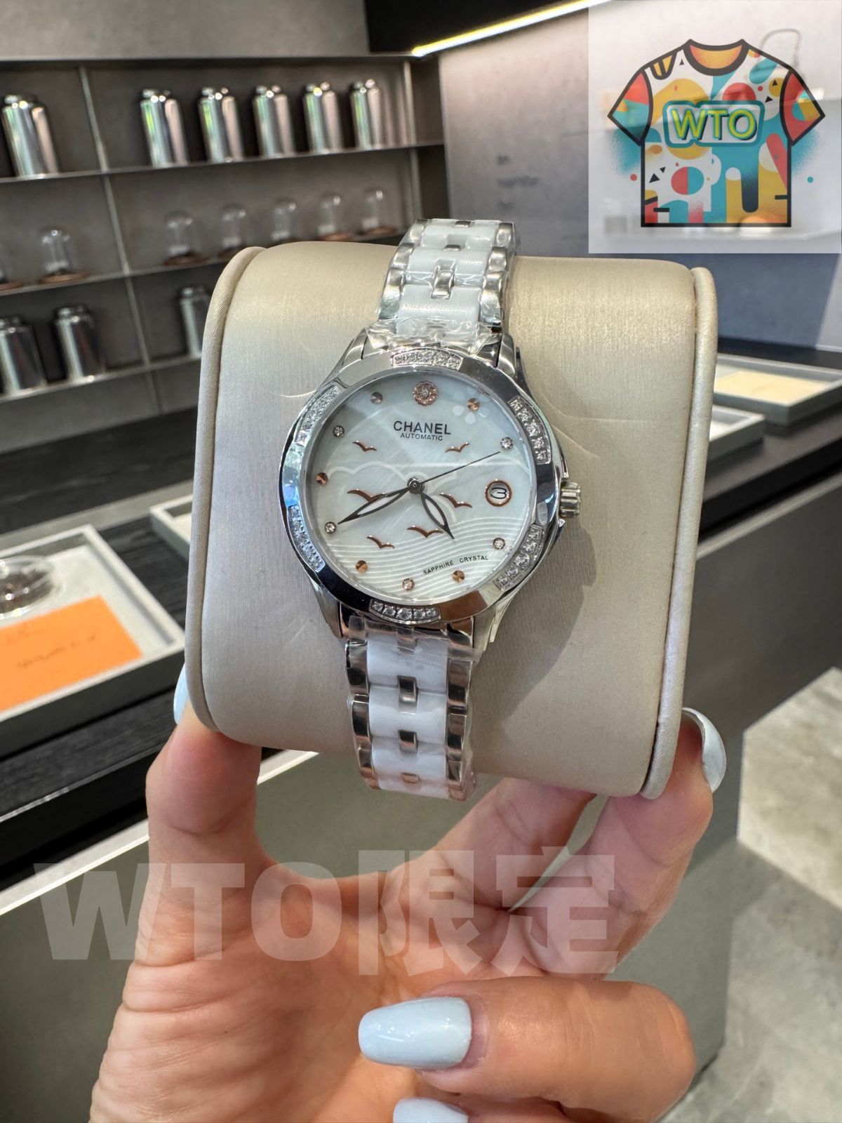 CHANEL ホワイトクォーツ時計 今日WTO】CHANEL シャネル ゴールド & セラミック レディース
