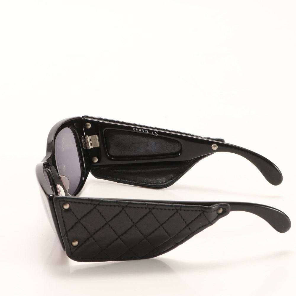 CHANEL ヴィンテージ マトラッセ サングラス CHANEL - 美品 CHANEL ヴィンテージ ココマーク マトラッセ