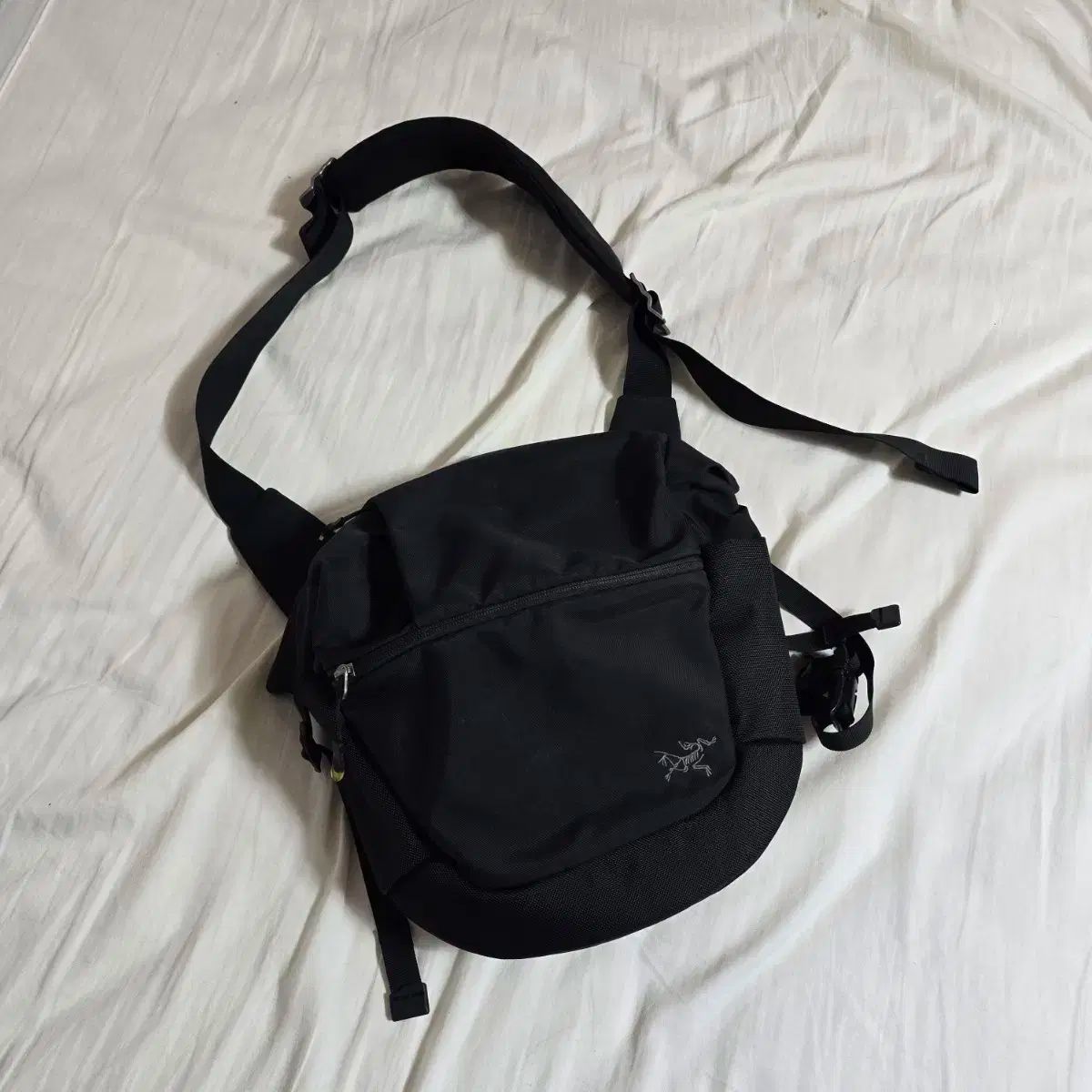 ARC'TERYX(アークテリクス) バッグ クロスバッグ - メルカリ