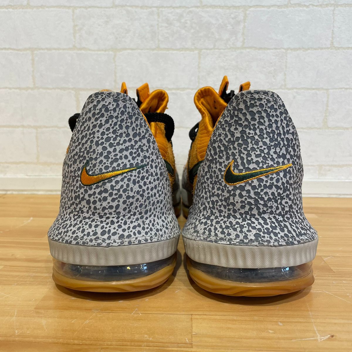 ナイキ NIKE ×ATMOS アトモス LEBRON 16 LOW レブロン 16 ロー SAFARI ...