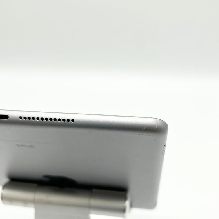 ⑩【訳アリ大特価】iPad 第6世代 Wi-Fi+セルラーモデル スペースグレー
