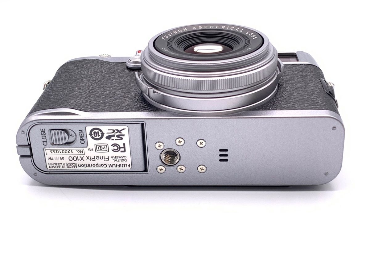 FUJIFILM デジタルカメラ FinePix X100 ブラック 1230万画素 APS-CサイズCMOS F2レンズ ハイブリッドビュ : Fujifilm X100 12.3 MP APS-C CMOS EXR Digital Camera