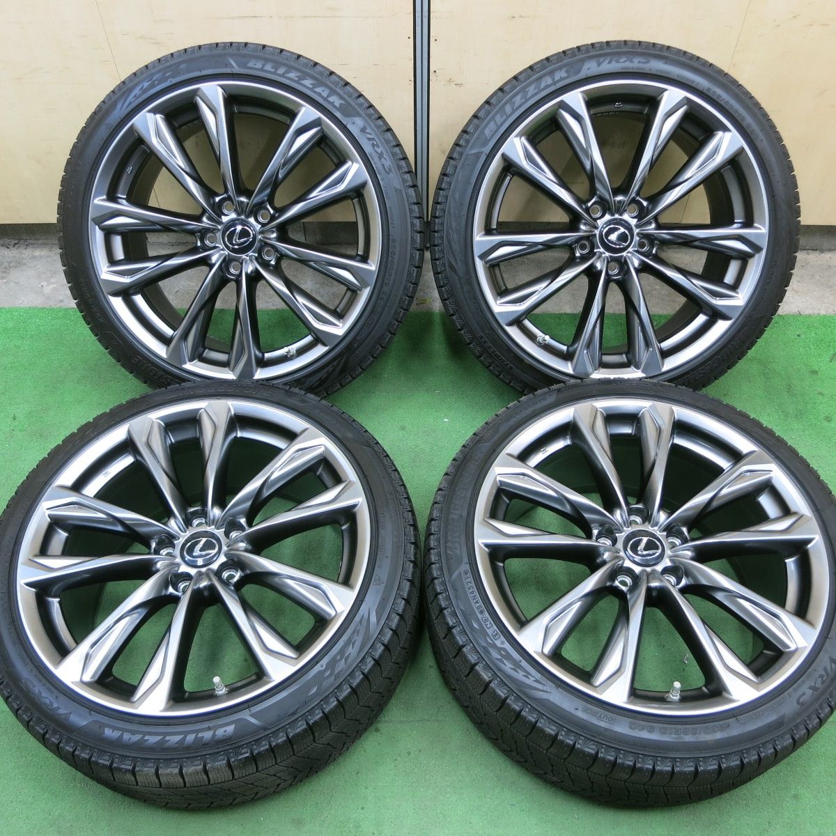 センサー付 バリ溝 21年 キレイ 9.5分 レクサス IS Fスポーツ 純正 235|40R19 265|35R19 スタッドレス ブリヂストン ブリザック VRX3 19インチ PCD114.3|5H 5042802TTス