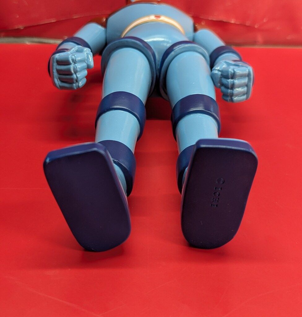 新作モデル続々入荷中！ 怪獣軒|メディコムトイ アストロガンガー オリジナルカラー 水色成型|赤|ベルト白 300mm