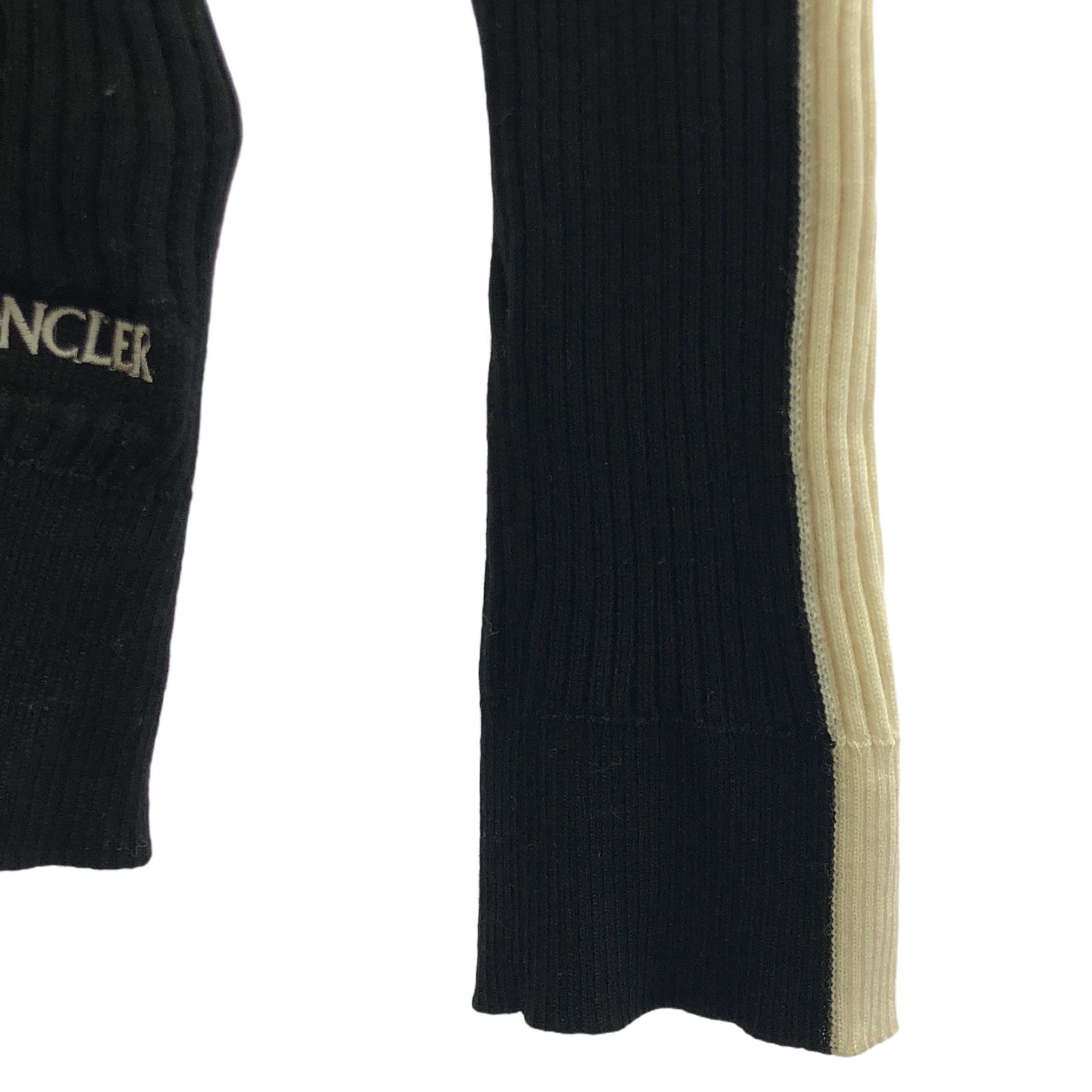 モンクレール MONCLER 9F00001 ニット ニット ウール ブラック レディース 中古 MONCLER - モンクレール MONCLER 9F00001 ニット ニット 衣料品
