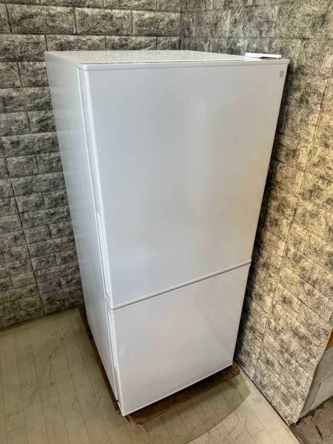 大阪送料無料★3か月保障付き★冷蔵庫★2021年★NTR-106WH★R-223 大阪送料無料☆3か月保障付き☆冷蔵庫☆2ドア☆2021年☆ニトリ☆NTR