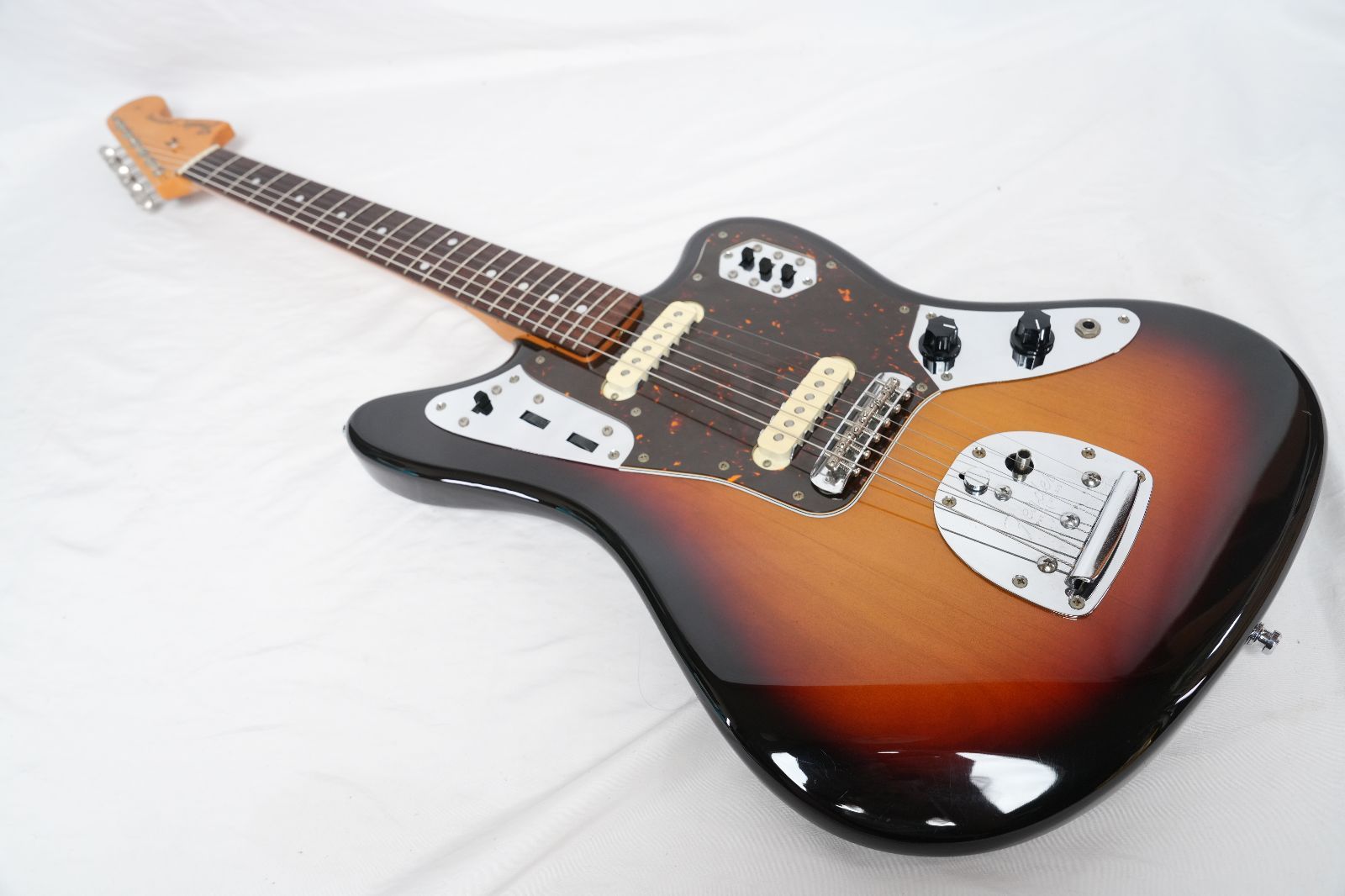 ☆Fender Japan☆JG66-85 JAGUAR 3TS ジャガー 美品 2004-2006年製
