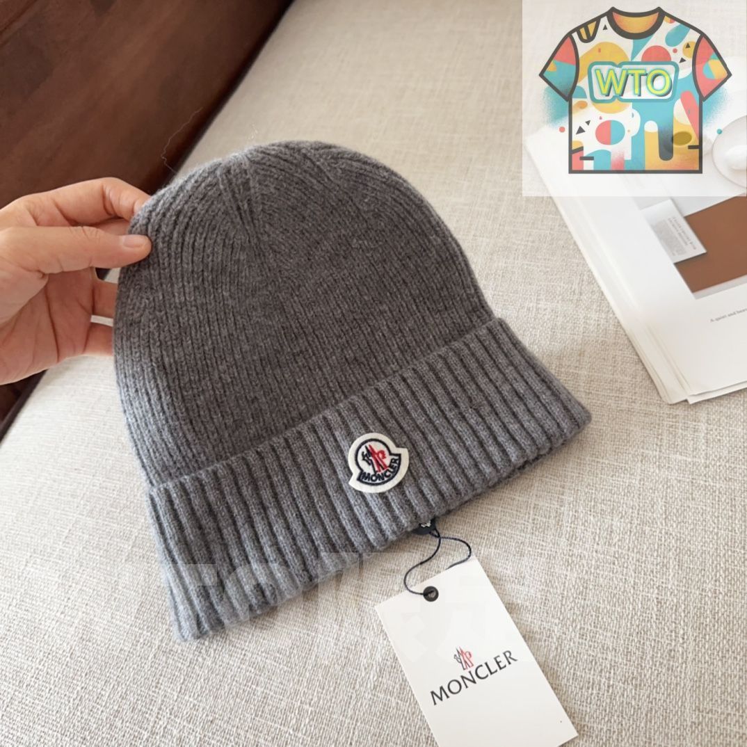 MONCLER グレー ファー付きニット帽 MONCLER グレー ニット帽 ファー付き ファッション通販 安い