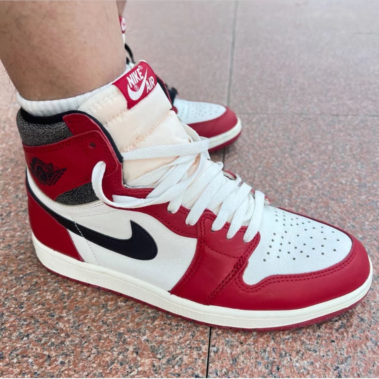 ナイキ エアジョーダン1 ハイ OG "ロスト & ファウンド/シカゴ" Nike Air Jordan 1 High OG "Lost & Found/Chicago" DZ5485-612