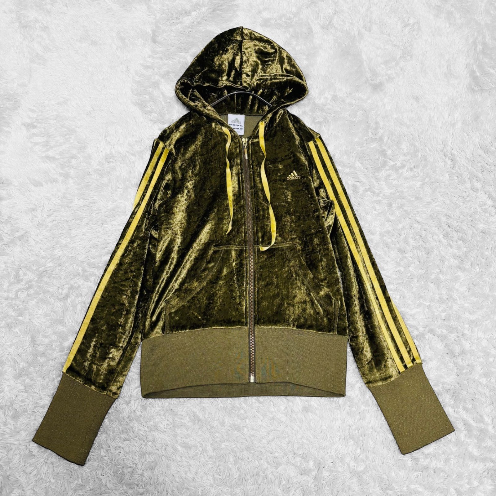 adidas ベロアセットアップ　トラックジャケット　ワイドパンツ　y2k adidas アディダス ベロア セットアップ y2k ジャージ トラック