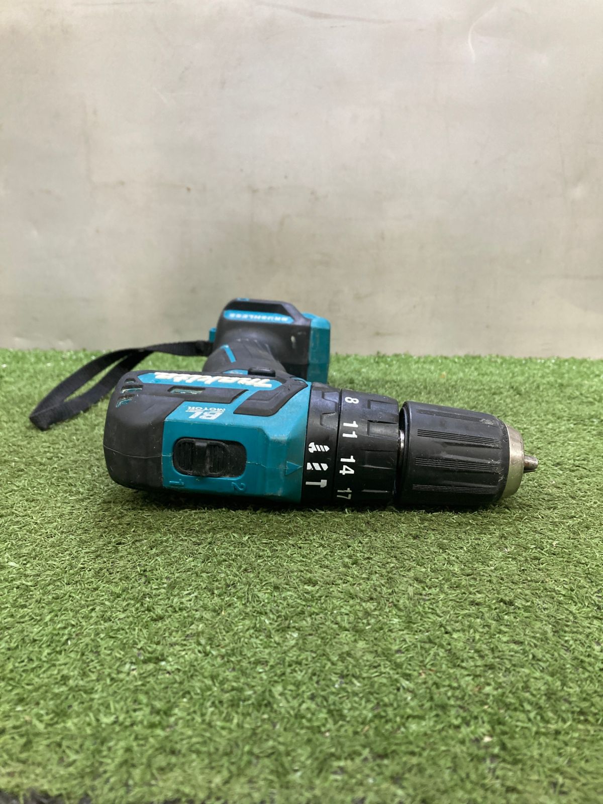 v充電式振動ドライバドリル