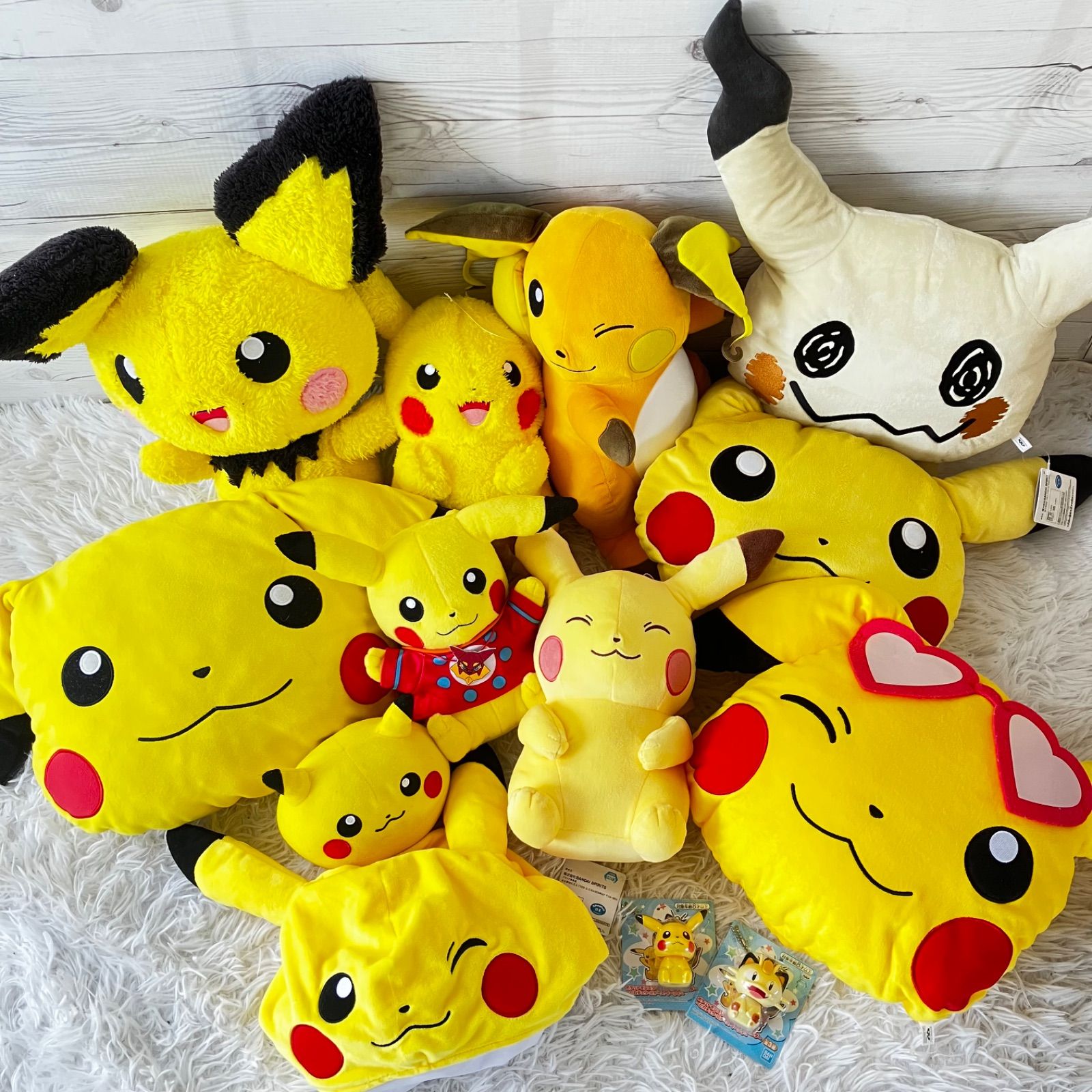 ポケットモンスター ピカチュウまとめ売り 13点セット ミミッキュ 