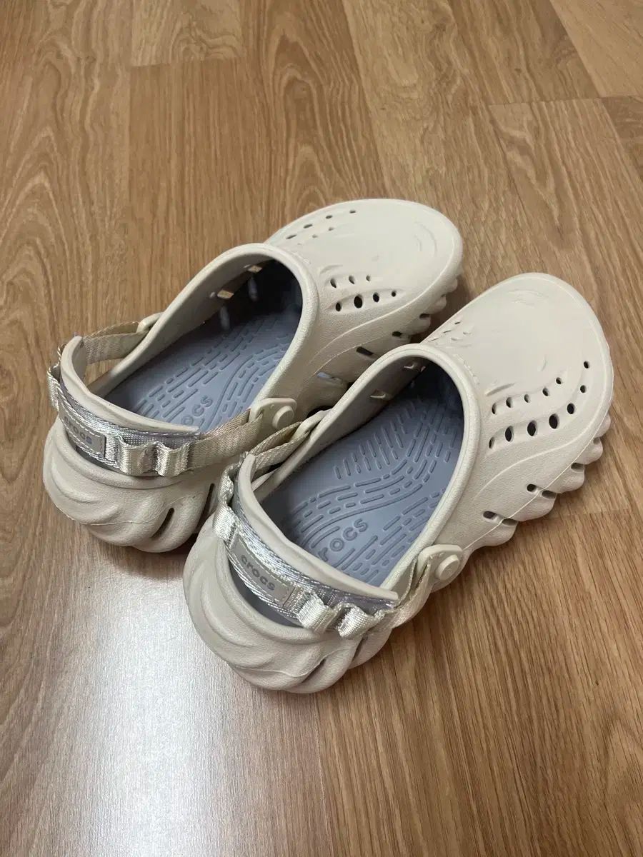 crocs クロックス