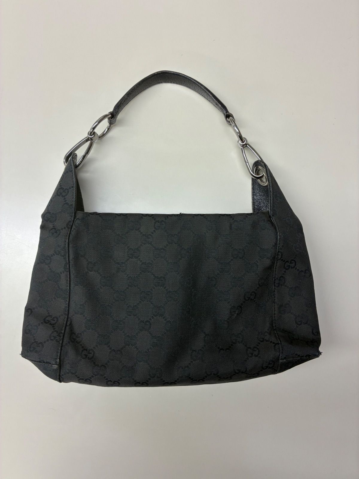 GUCCI GGキャンバス ワンショルダーバッグ