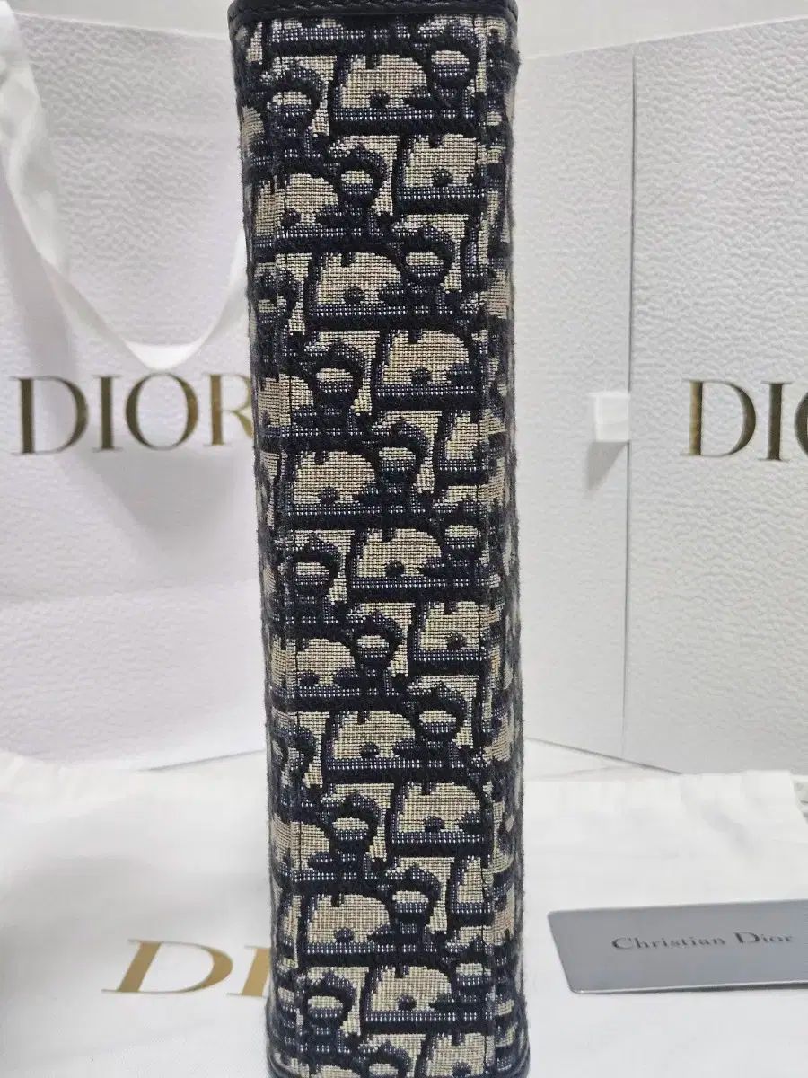 極上新品】「都喜ヱ門」本場奄美産白大島紬 12マルキ 藤白泥染「御所解