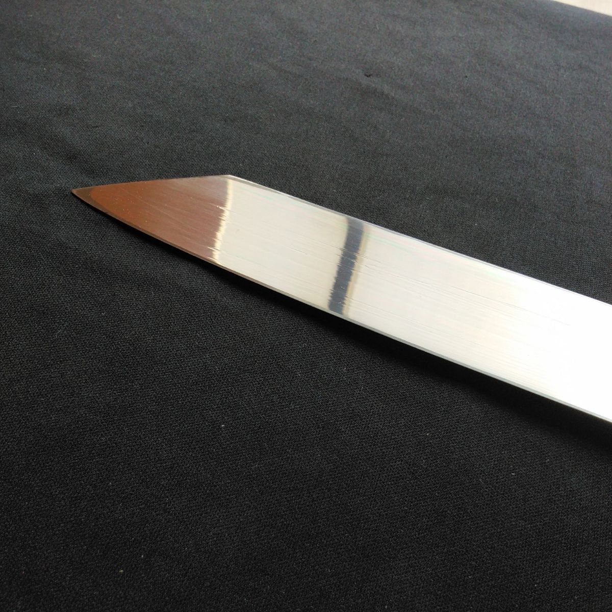 城山刃物製作所　尺一　先丸　玄海正國　白二鋼　水焼本焼　上黒檀白水牛柄　両鏡面　錦袋　桐箱 城山刃物製作所(新品)尺一切付柳刃 白二鋼水本焼生地(玄海正國)総銀