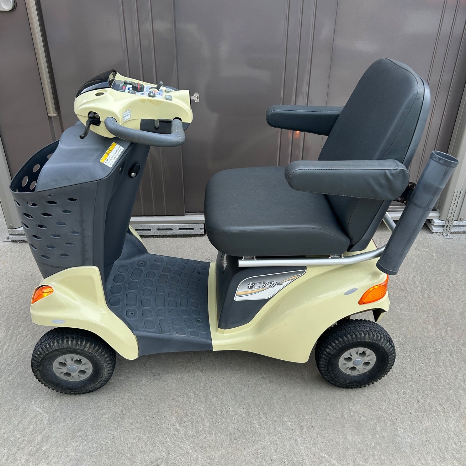 愛知県発 SUZUKI スズキ セニアカー 電動車椅子 ET 4 D 7 高齢者 福祉