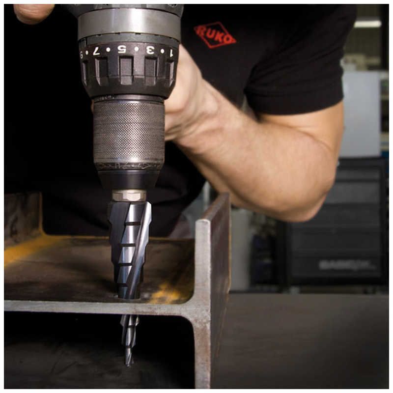 スパイラルステップドリル