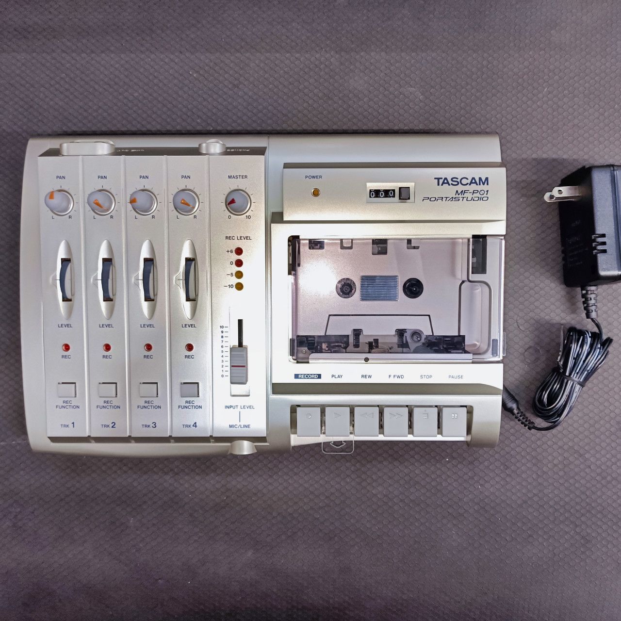 TASCAM MF-P01 4トラックレコーダー カセットテープ-