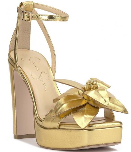 【送料無料】 ジェシカシンプソン レディース サンダル シューズ Camise Patent Flower Platform Dress Sandals Gold