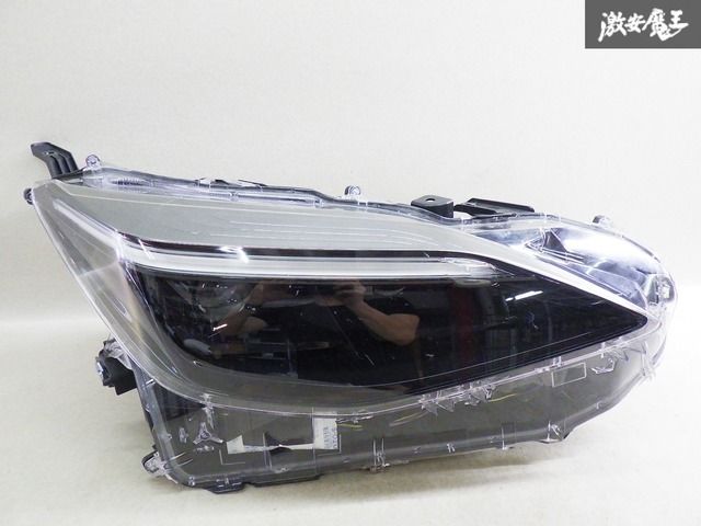 中古 ヤリスクロス 右ハロゲンヘッドライト 美品】トヨタ ヤリスクロス 純正 LED 2眼 ヘッドライト 左側