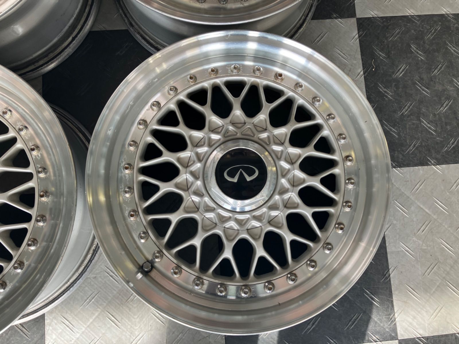 送料込み］ BBS RS 品番RS043 6.5J×15 IS36 114.3-5H ハブ径約73