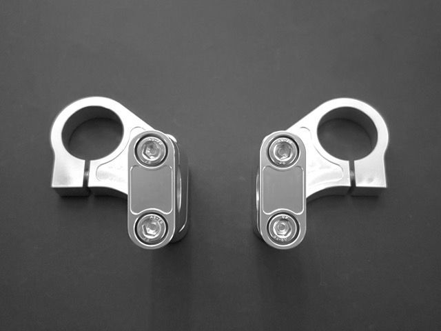 ハンドルクランプ CBX400F