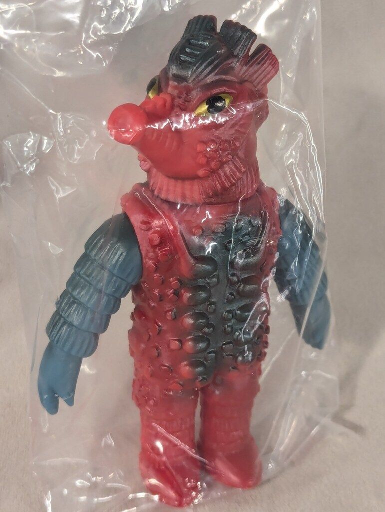 ぶたのはな ソフト焼き玩具 怪獣シリーズ ミステラー星人（善）/（悪） セット ぶたのはな ソフト焼き玩具 怪獣シリーズ ミステラー星人(善