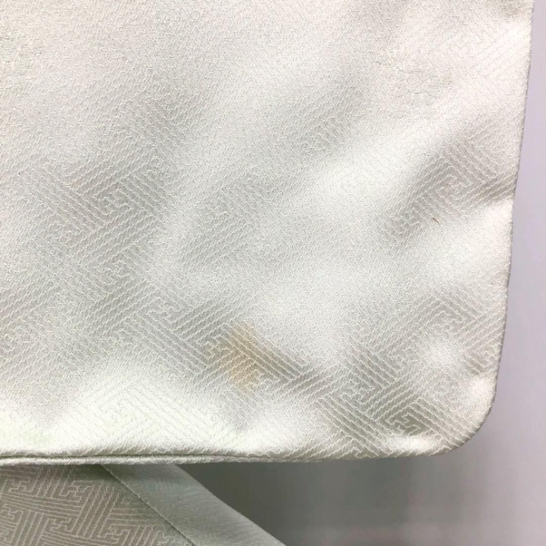 付下げ 汕頭刺繍 蘇州刺繍 御所車 牡丹 桔梗 白緑色 K-2298 付下げ 汕頭刺繍 蘇州刺繍 御所車 牡丹 桔梗 白緑色 K-2298