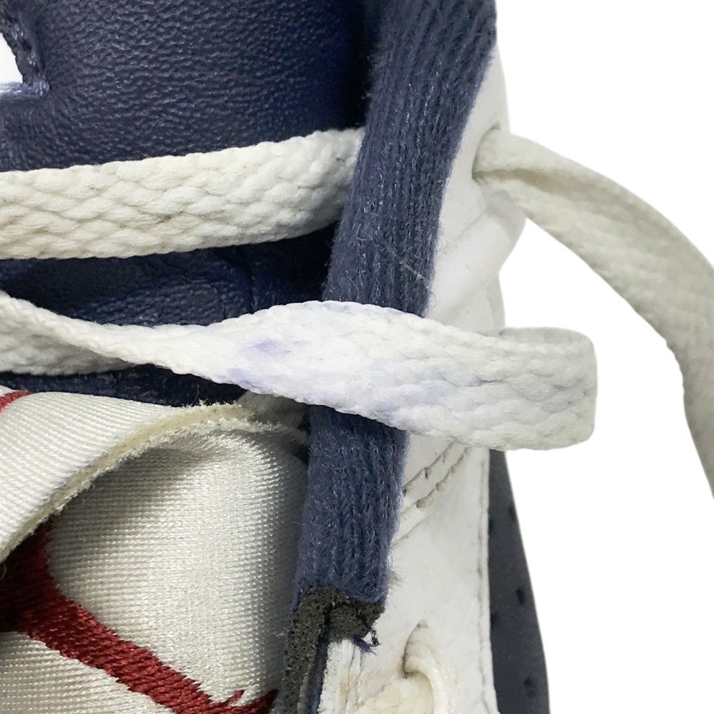 DV1376-101 White|Varsity