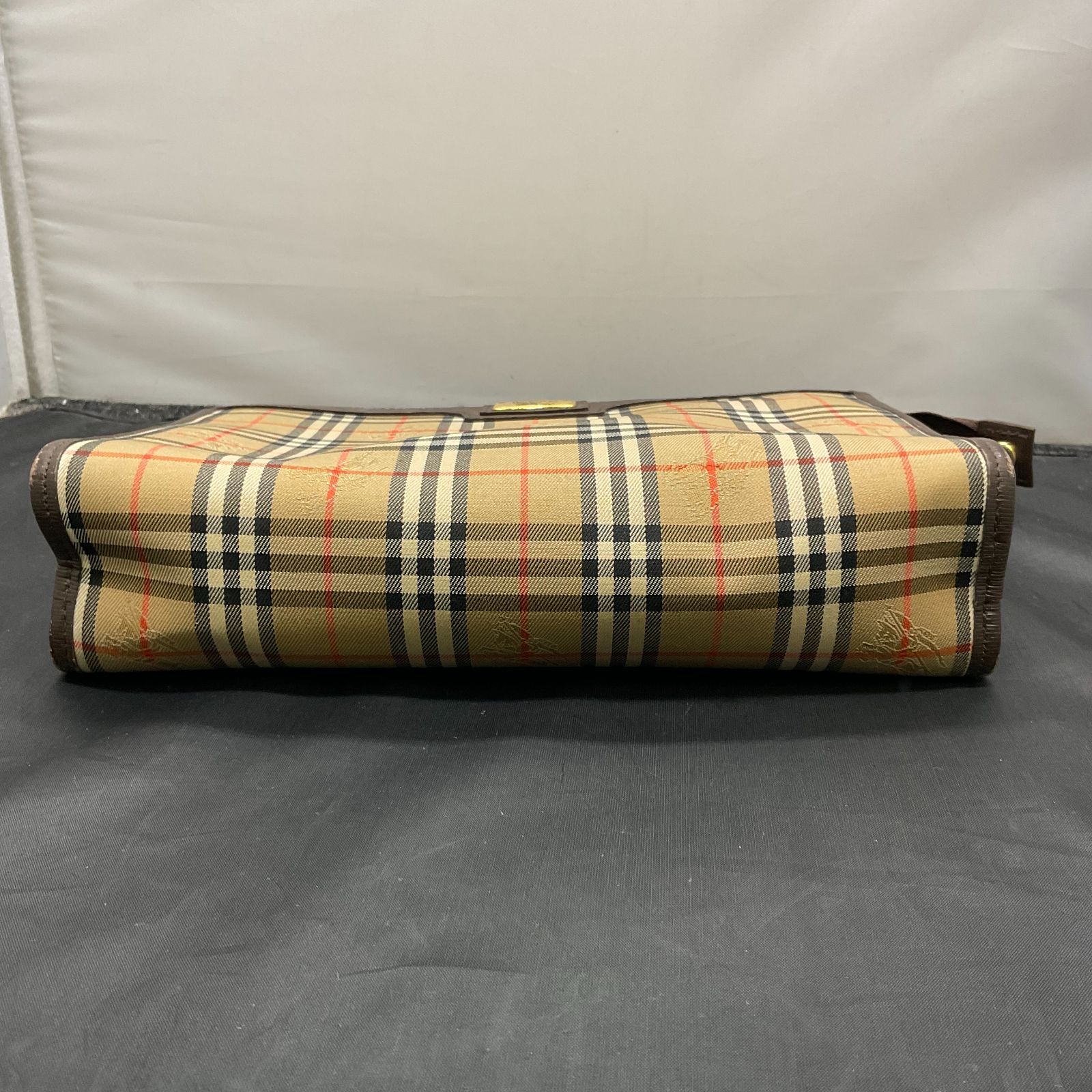 バーバリー クラッチバッグ