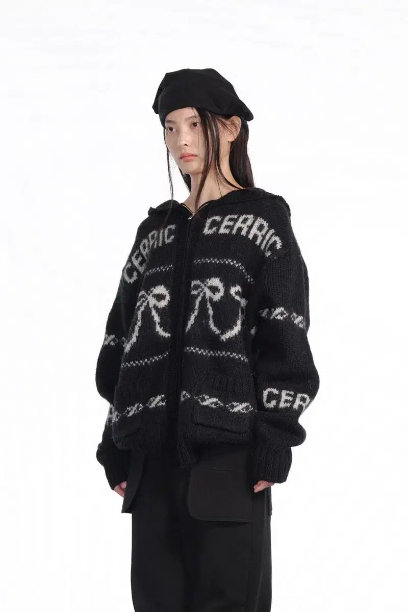 CERRIC セリック リボン カウチン ジップアップ 黒