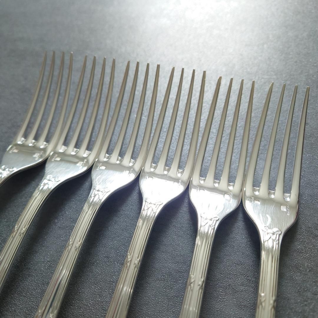 テーブルフォーク