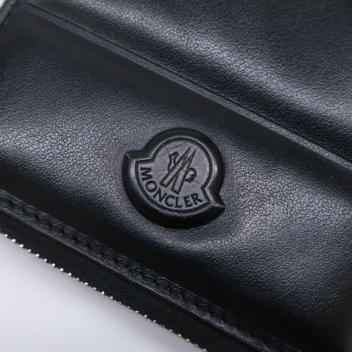 国内完売 モンクレール L字 ウォレット MONCLER モンクレール Wallet With Strap L字ファスナー